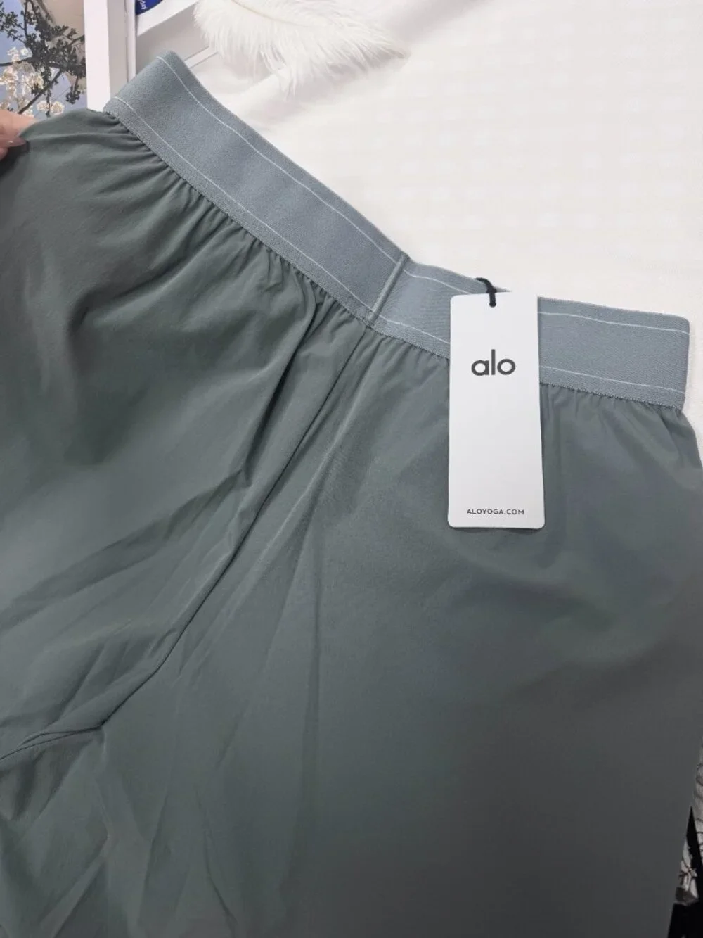 ALO Yoga brand new